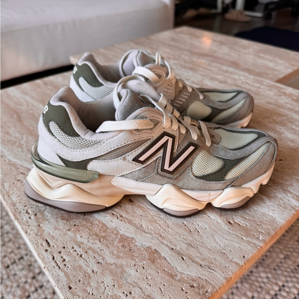 New Balance 9060 in Olive Lichen